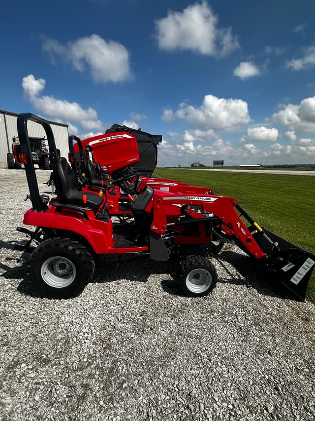 Image of Massey Ferguson GC1723E equipment image 1