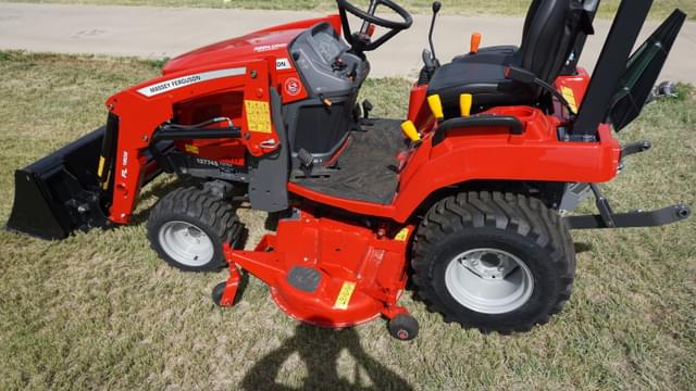 Image of Massey Ferguson GC1723E equipment image 4