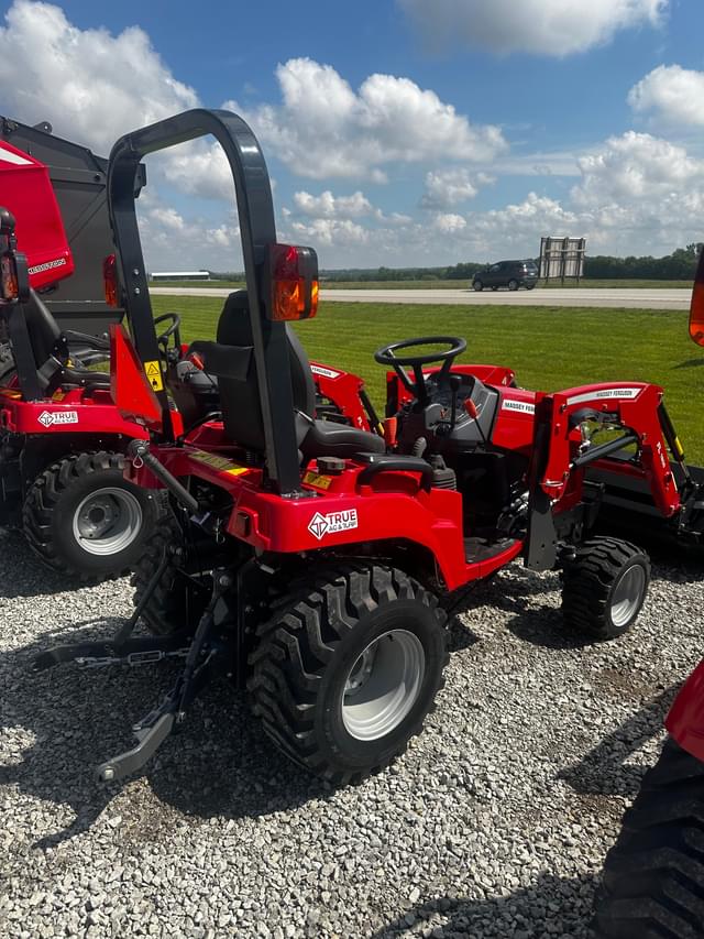 Image of Massey Ferguson GC1723E equipment image 1