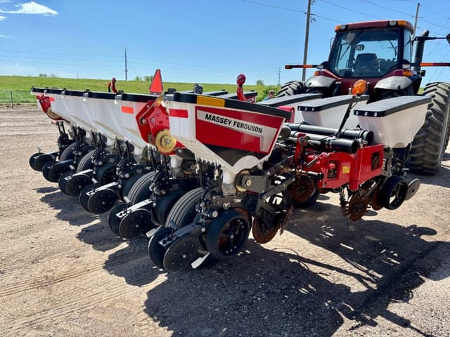 Image of Massey Ferguson PA W12-30 equipment image 4