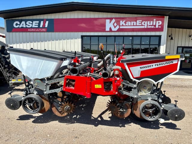 Image of Massey Ferguson PA W12-30 equipment image 3
