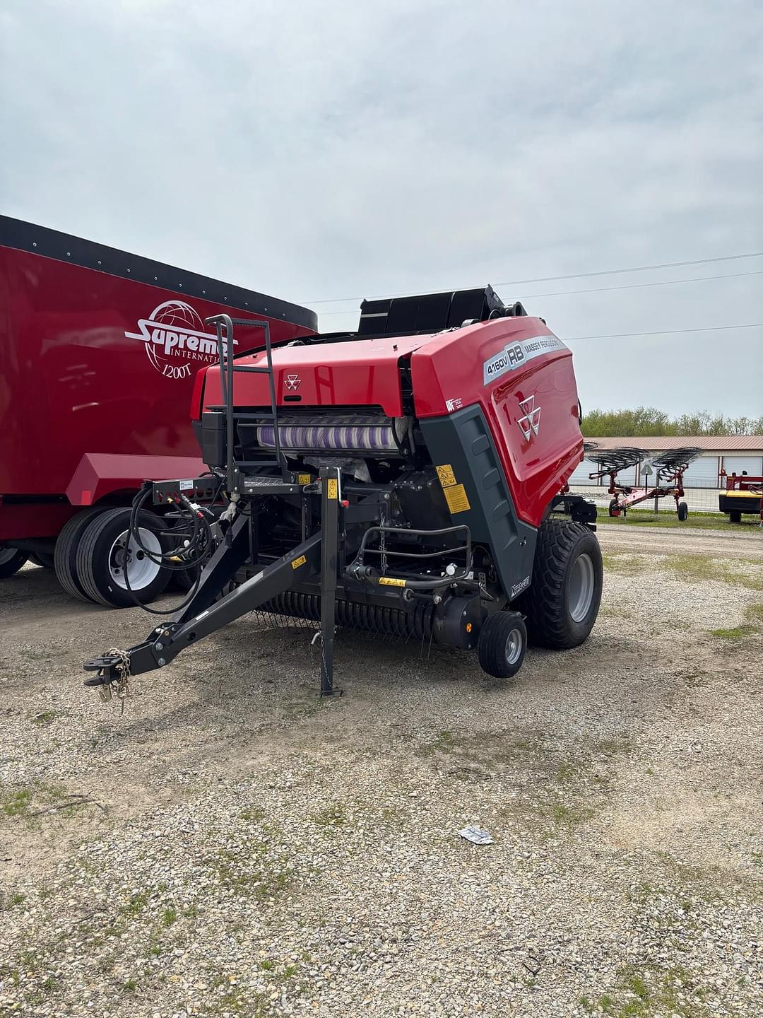 Image of Massey Ferguson RB4160V Primary image