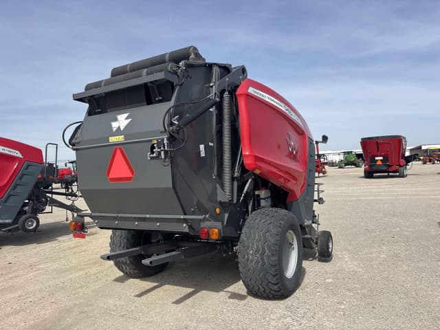 Image of Massey Ferguson RB4180V equipment image 4