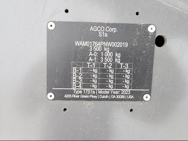 Image of Massey Ferguson RB4180V equipment image 2