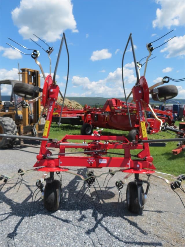 Image of Massey Ferguson TD524 equipment image 2