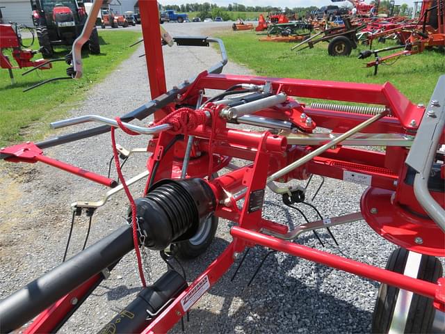 Image of Massey Ferguson TD524 equipment image 4