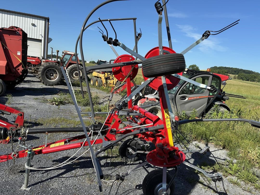 Image of Massey Ferguson TD524TR Primary Image