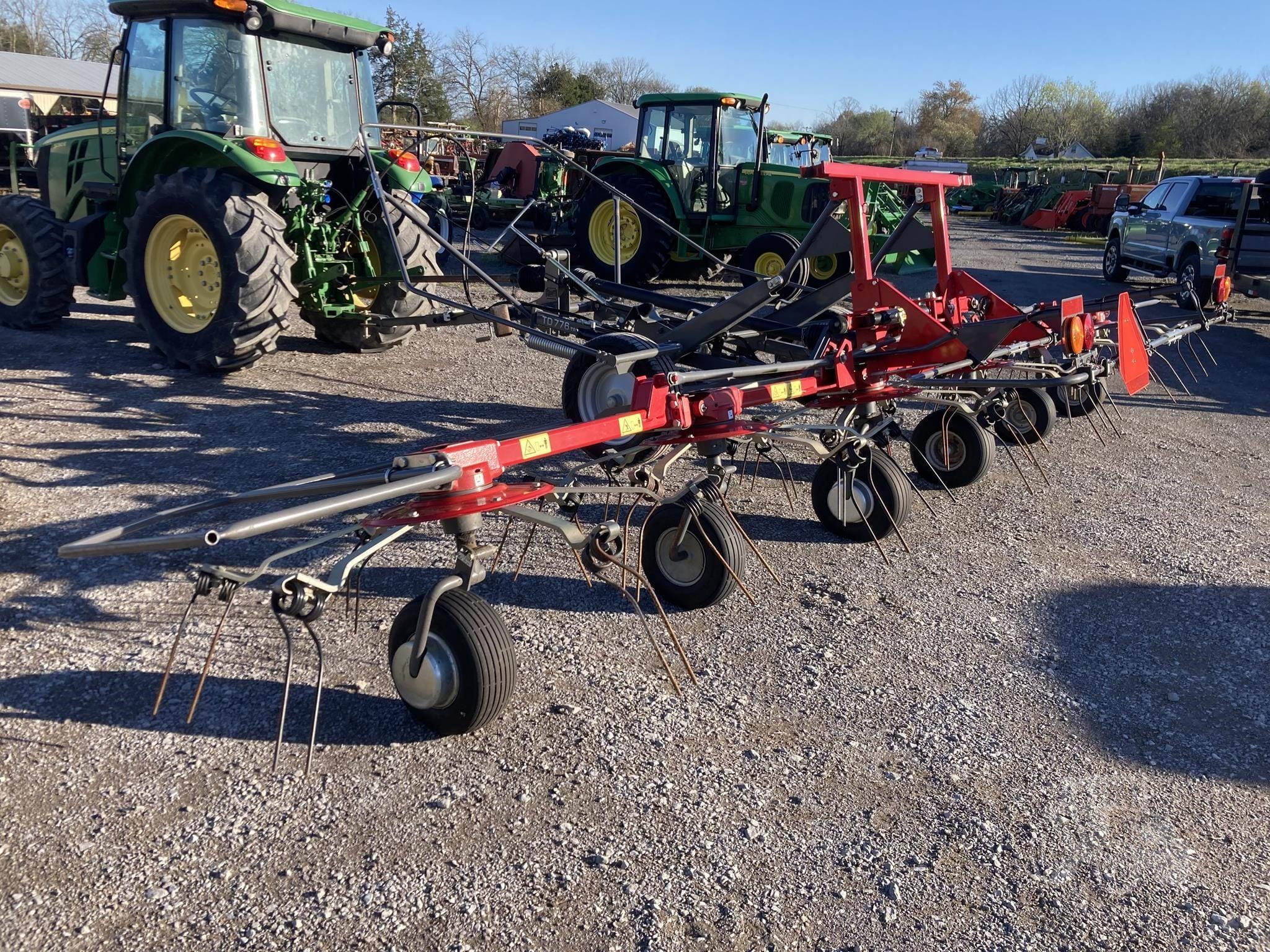 2023 Massey Ferguson TD776TRC Equipment Image0