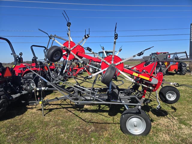 Image of Massey Ferguson TD776TRC equipment image 3