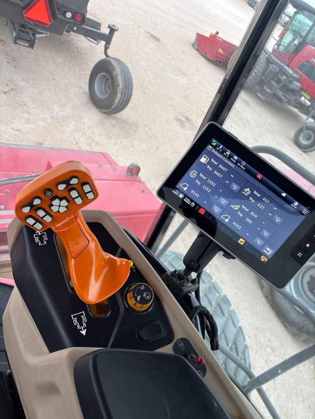 Image of Massey Ferguson WR265 equipment image 2