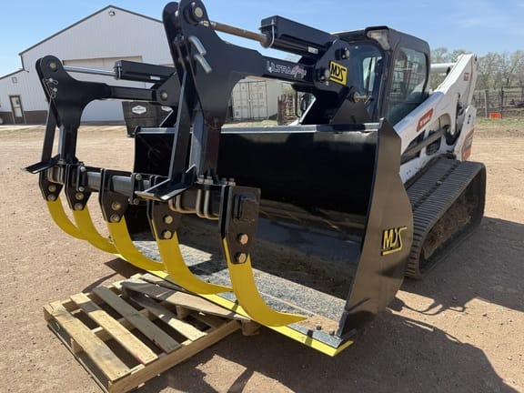 2023 MDS Grapple Bucket Equipment Image0