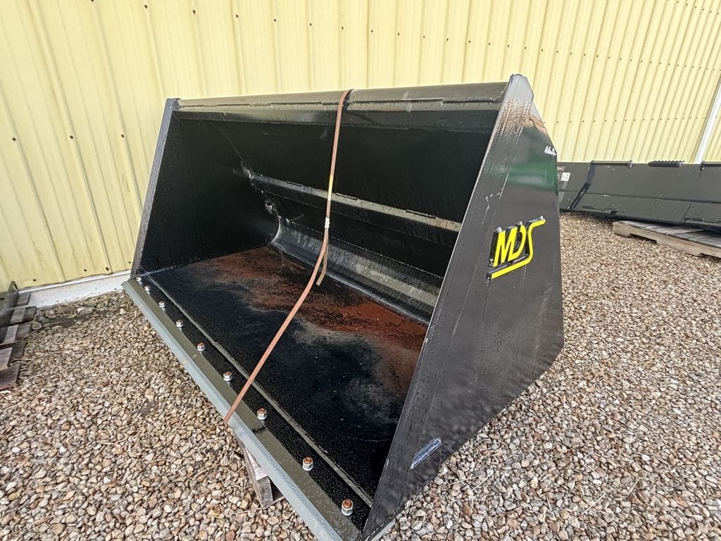 2023 MDS Warrior Bucket Equipment Image0
