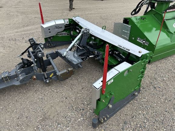 Image of Metal Pless Agrimaxx equipment image 2