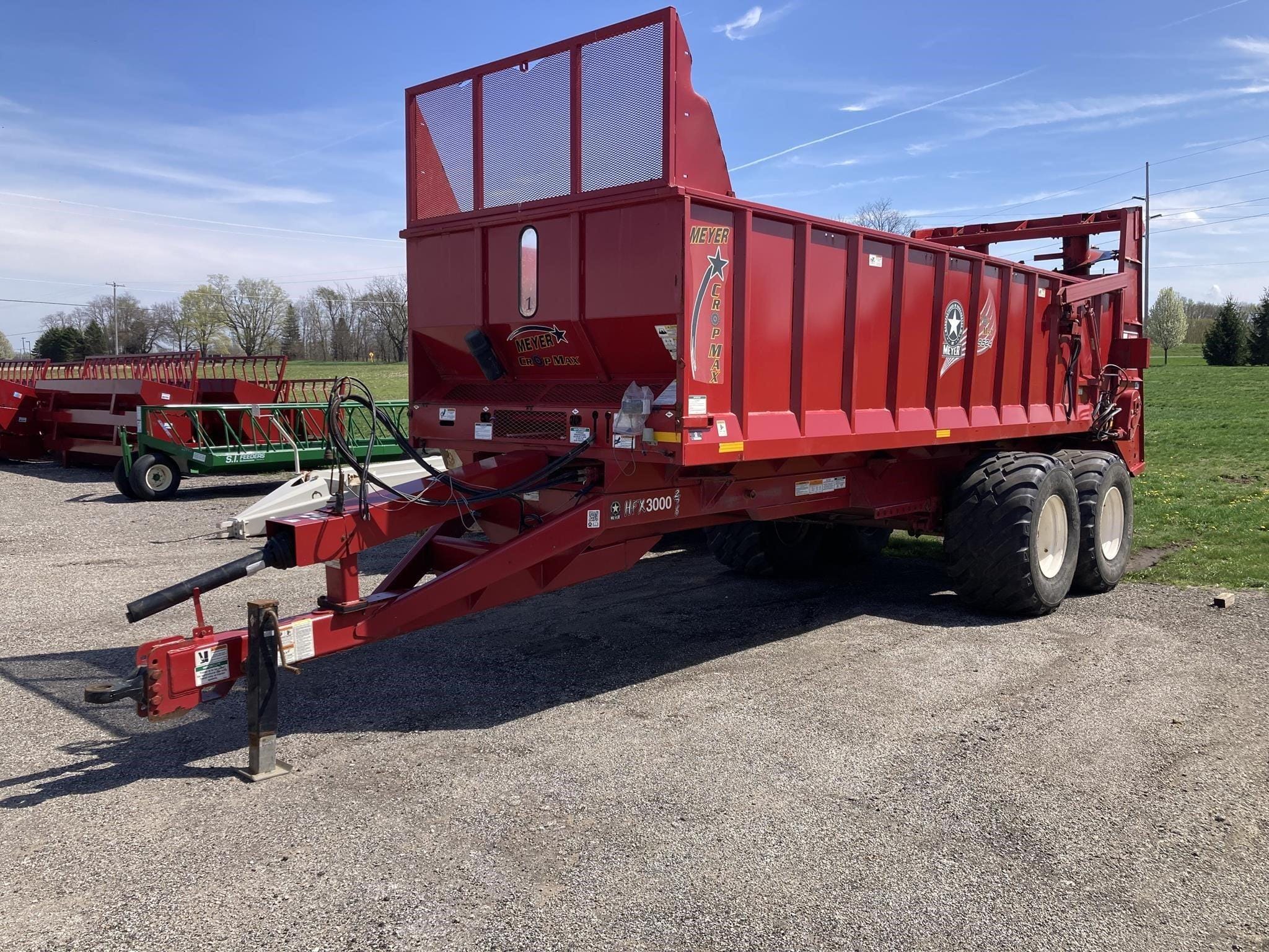 2023 Meyer 9524 Equipment Image0