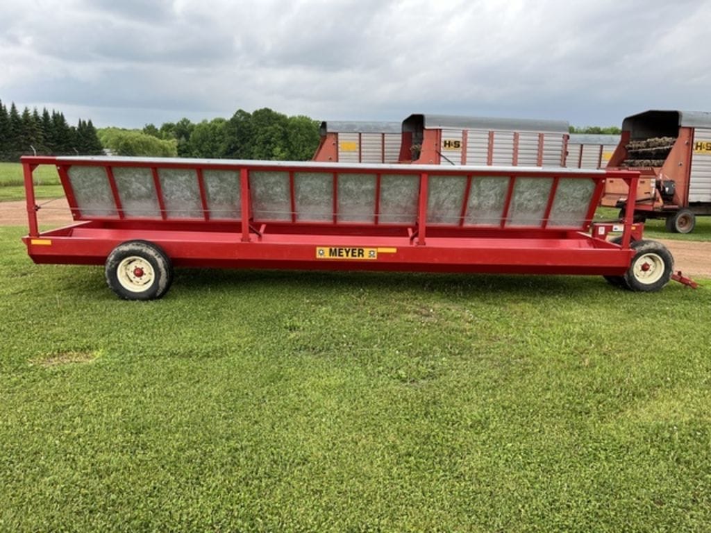 2023 Meyer P240 Equipment Image0