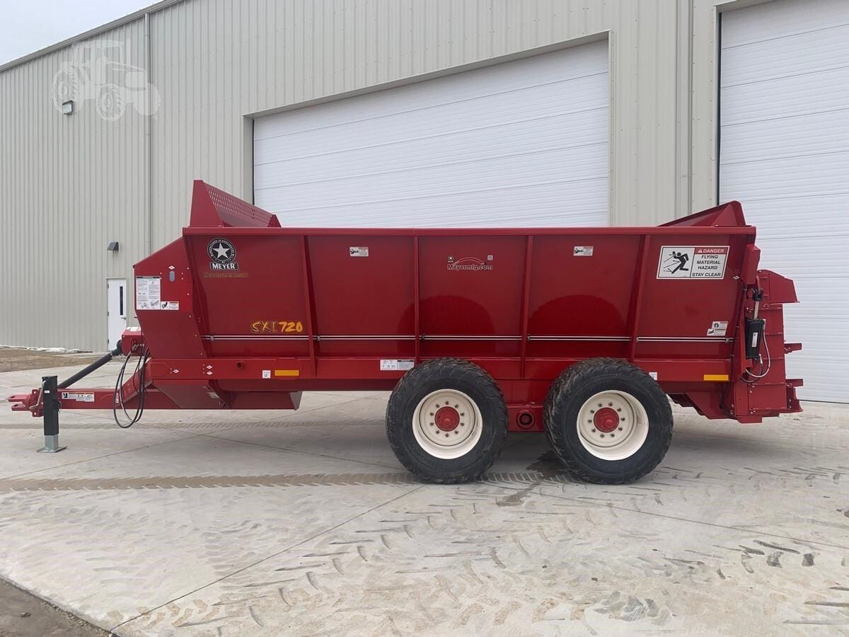 2023 Meyer SXI720 Equipment Image0