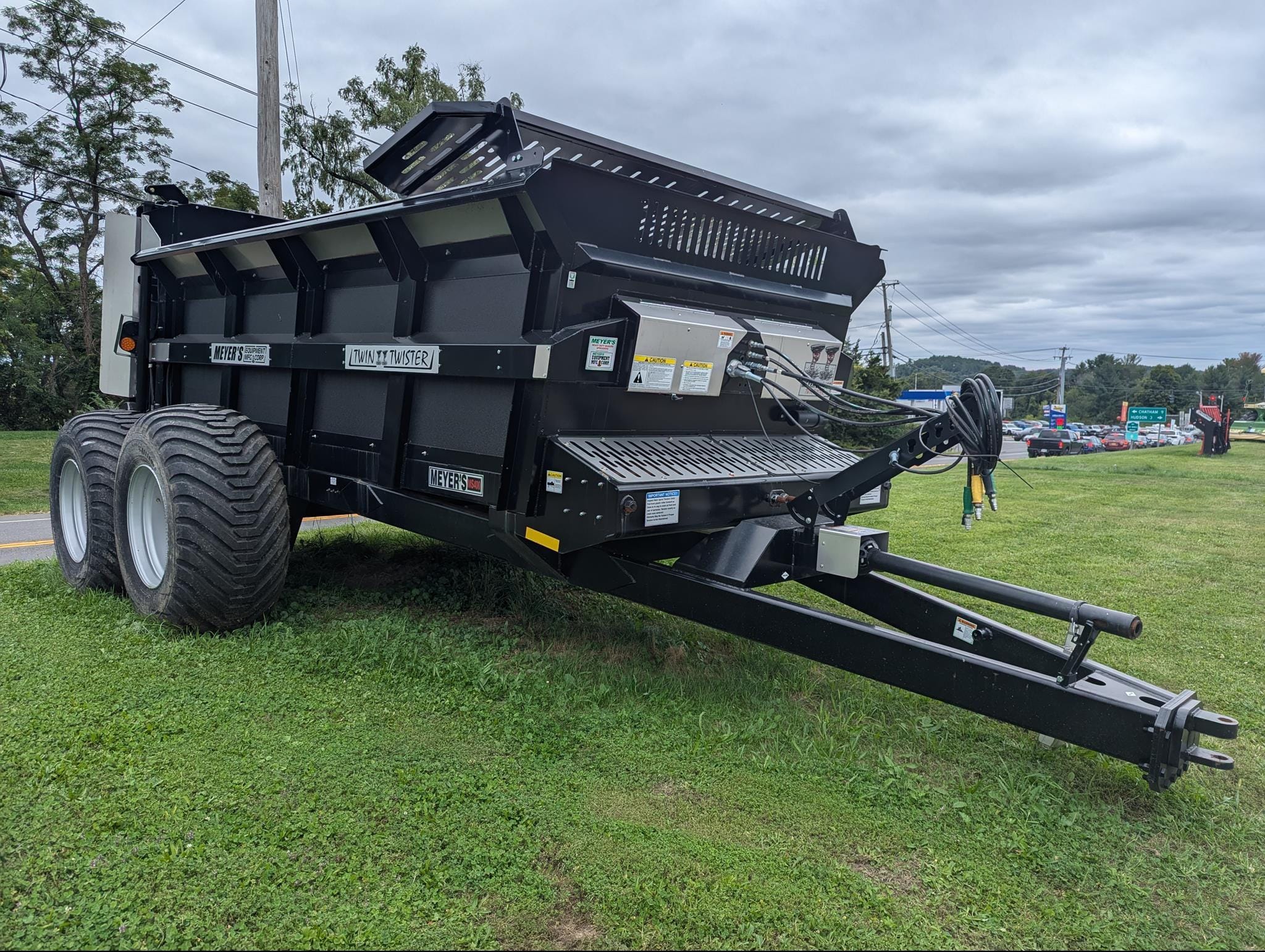 2023 Meyer's MS400 Equipment Image0