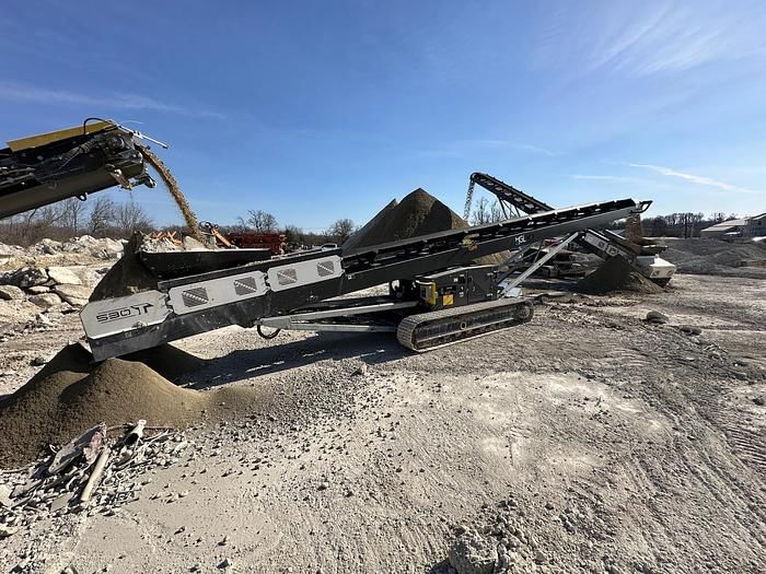 2023 MGL 530T Stacker Equipment Image0