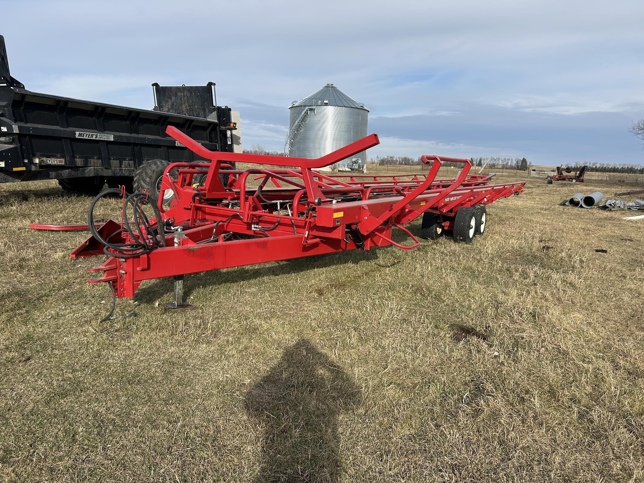 2023 Morris 1400 Equipment Image0