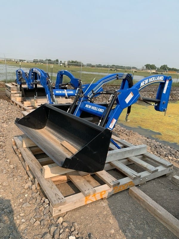 2023 New Holland 140TL Equipment Image0