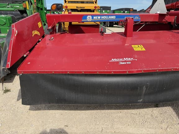 Image of New Holland 210 equipment image 3