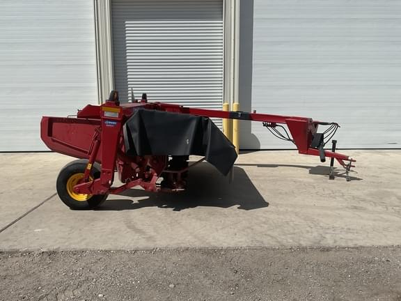 Image of New Holland 210 equipment image 4