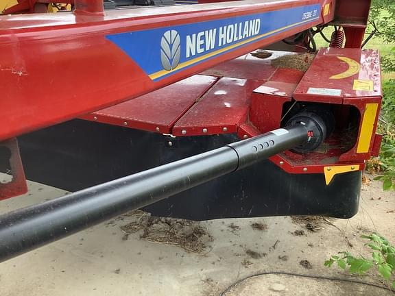 Image of New Holland 210 equipment image 4
