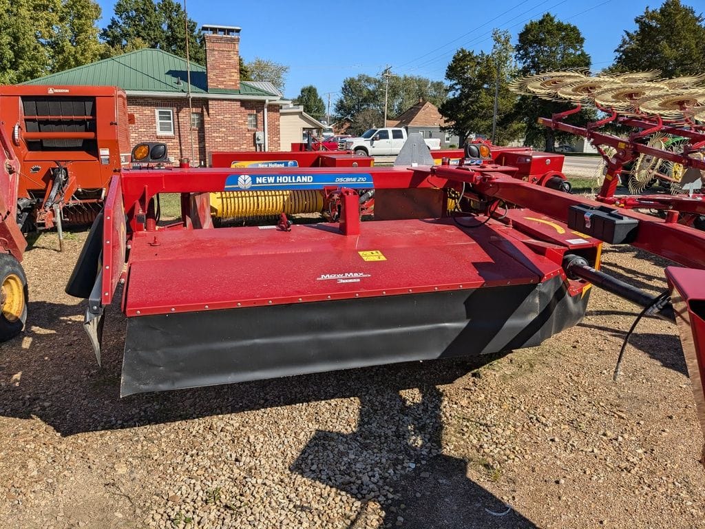 2023 New Holland Discbine 210 Equipment Image0