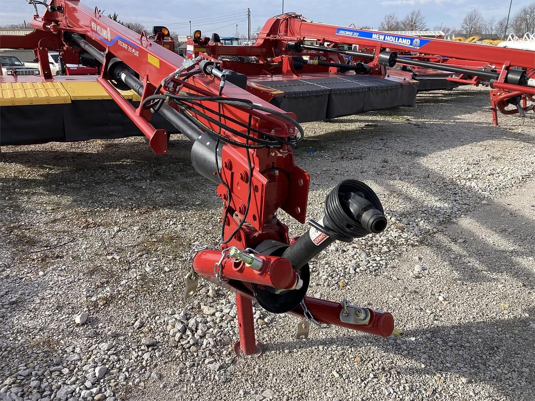 Image of New Holland Discbine 310 Plus Image 0