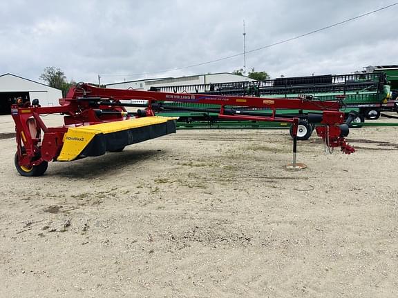 Image of New Holland 313 Plus equipment image 2