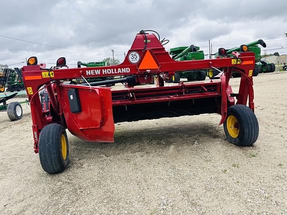 Image of New Holland 313 Plus equipment image 4