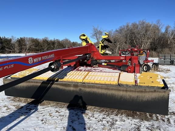 Image of New Holland 316 equipment image 3