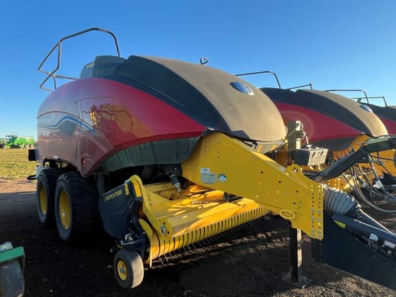 Image of New Holland Big Baler 340 Plus equipment image 4