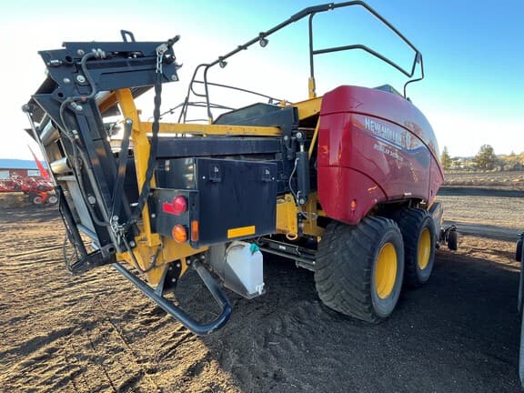 Image of New Holland Big Baler 340 Plus equipment image 3
