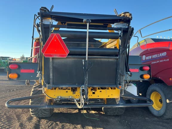 Image of New Holland Big Baler 340 Plus equipment image 3