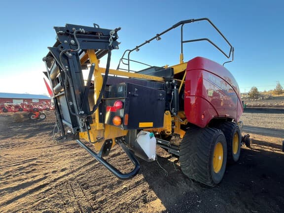 Image of New Holland Big Baler 340 Plus equipment image 4