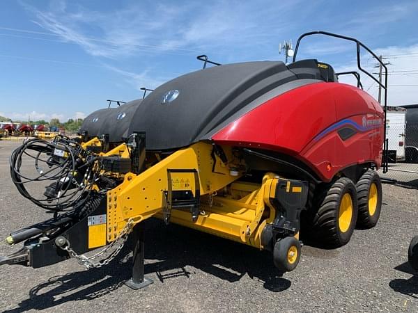 Image of New Holland Big Baler 340 Plus Image 1