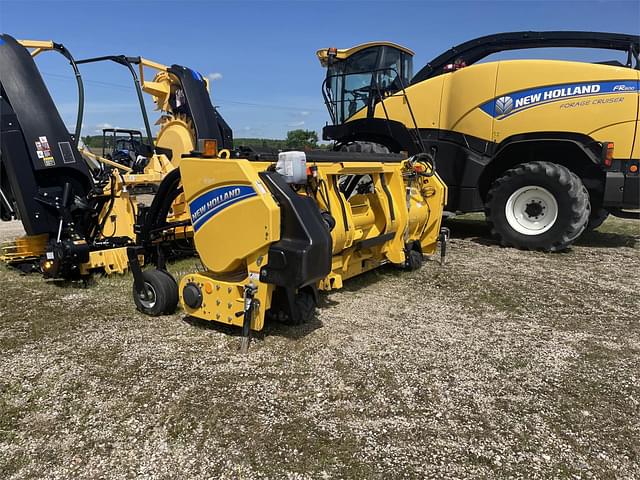 Image of New Holland 380FP equipment image 2