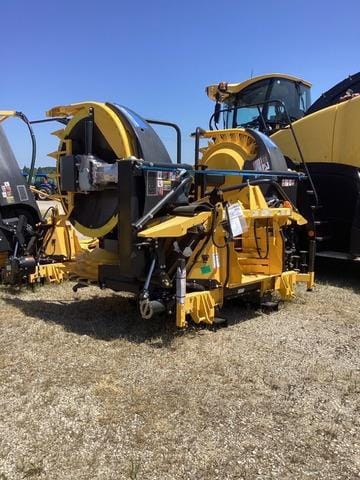 2023 New Holland 600BFI Equipment Image0