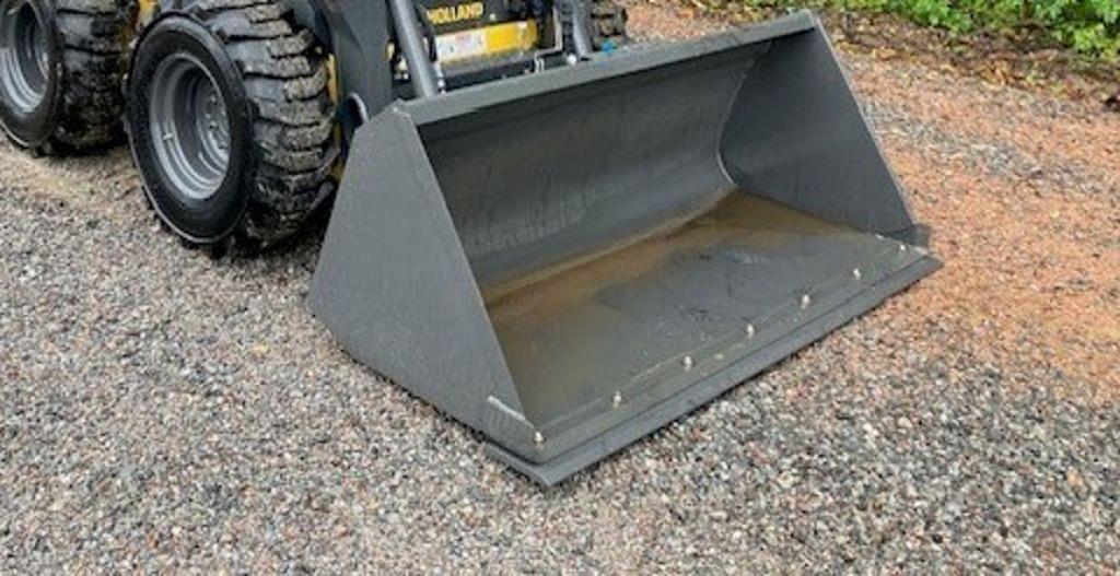 Image of New Holland Bucket Image 1