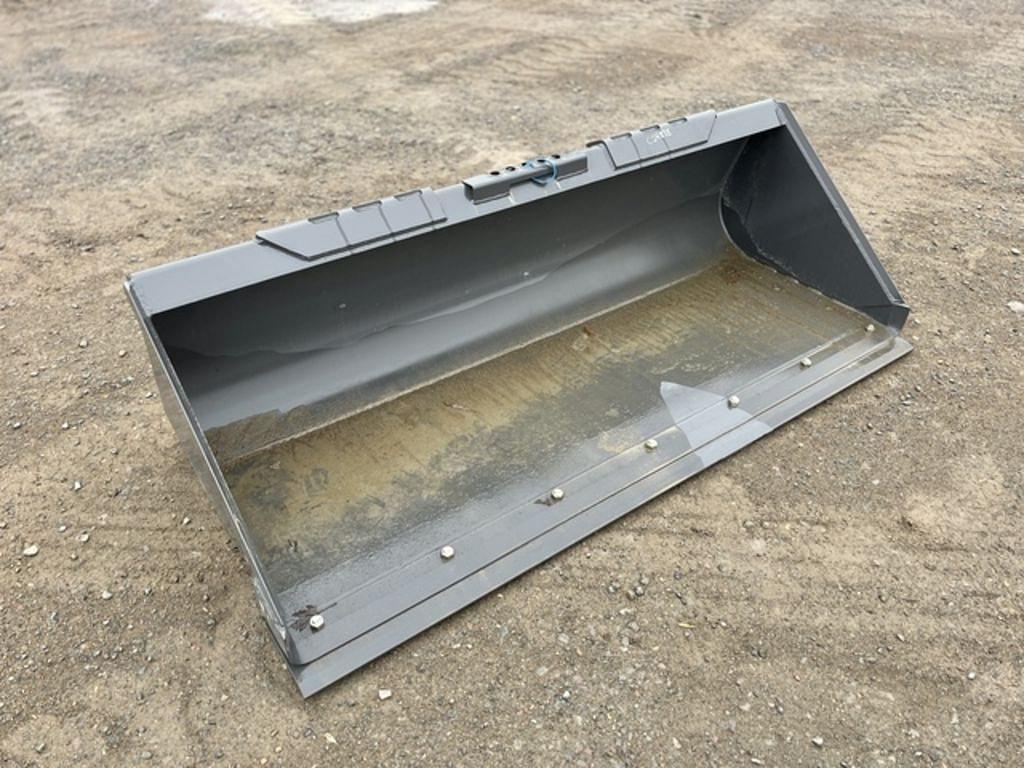 Image of New Holland Bucket Image 0