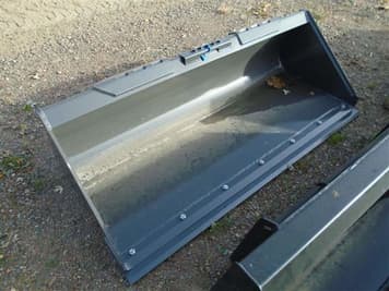 Main image New Holland 72" LPE Bucket