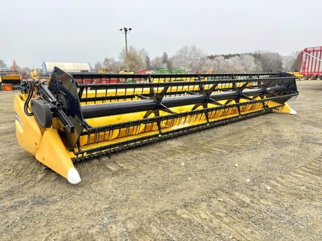 Image of New Holland 740CF equipment image 1