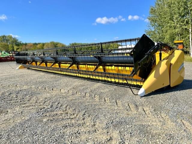 Image of New Holland 740CF equipment image 1