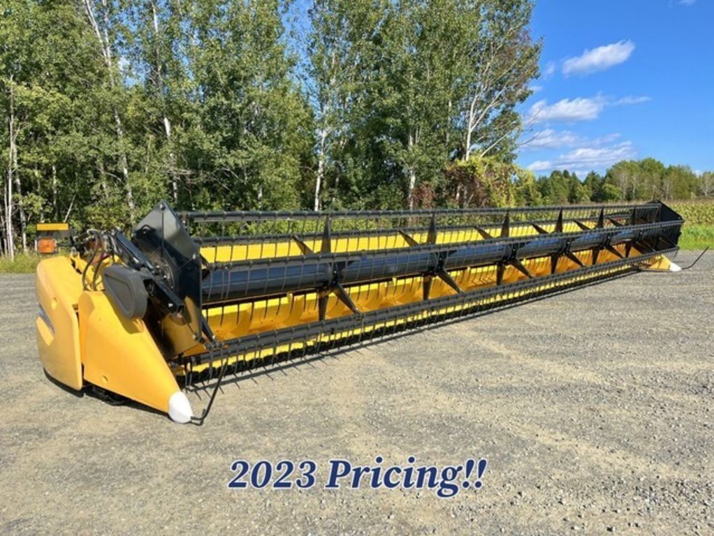 2023 New Holland 740CF-35 Equipment Image0