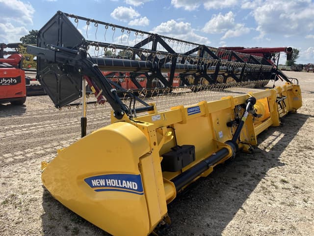 Image of New Holland 760CG-30 equipment image 1