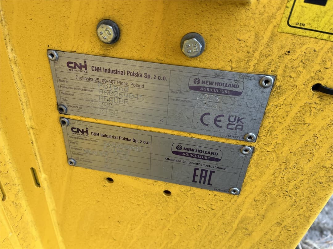 Image of New Holland 760CG-30 Image 1