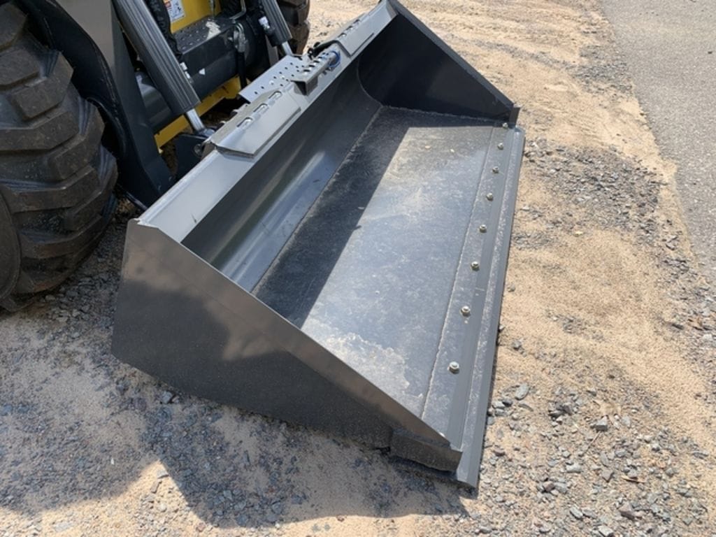 Main image New Holland 78" Low Profile Bucket