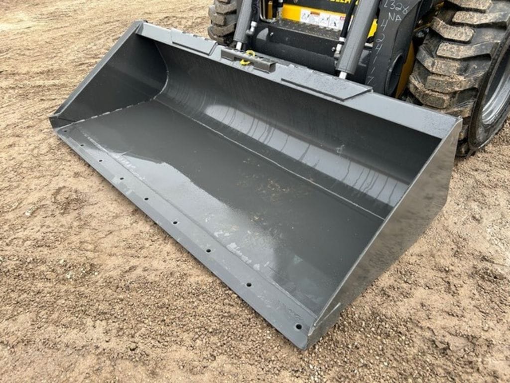 2023 New Holland 78" Low Profile Bucket Equipment Image0