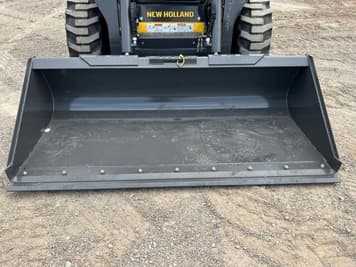 Main image New Holland 78" Low Profile Bucket